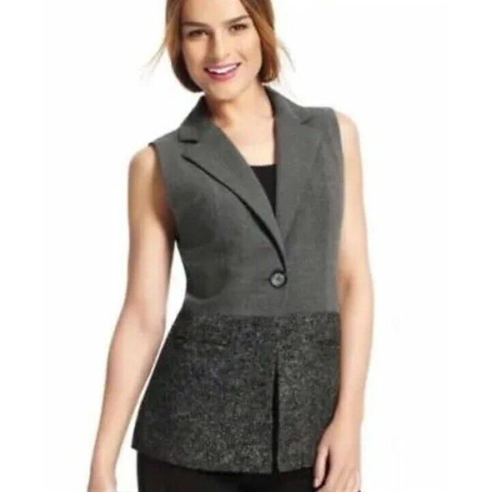 Cabi Vest Womens Size M Over the Moon 518‎ Button Career Classic Gray Sleeveless
